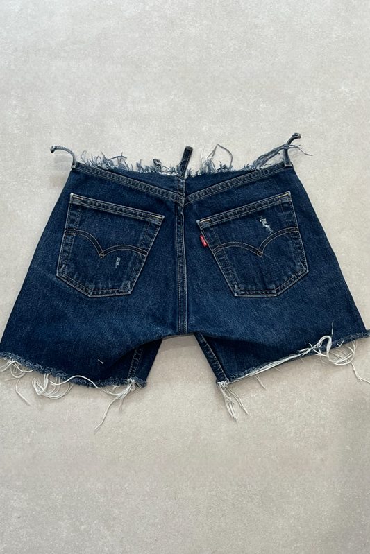 "LOW" VINTAGE LEVI DENIM SHORT- W27" - CLOSET LUNA
