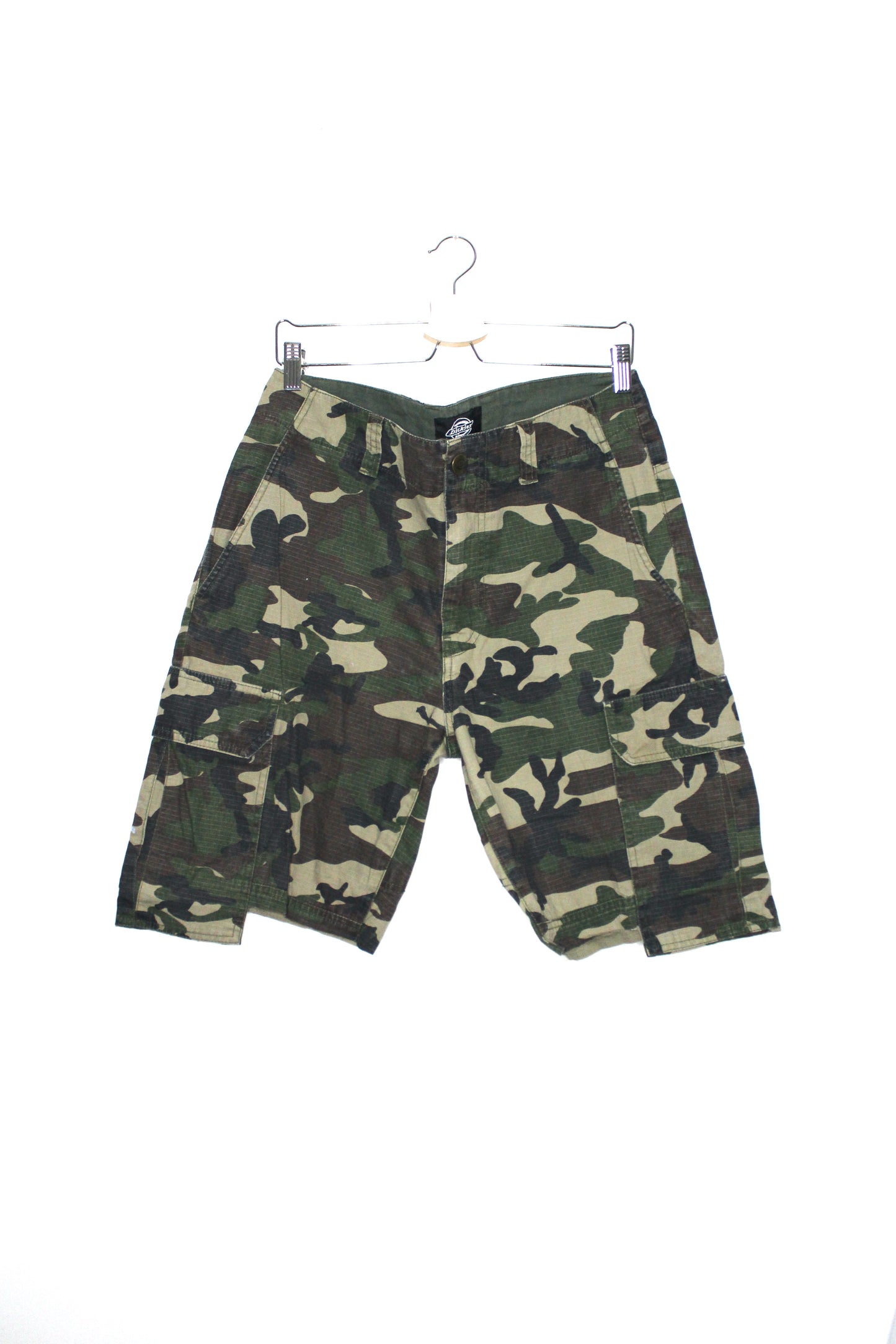 DICKIES CUSTOM CAMO CARGO SHORTS - CLOSET LUNA