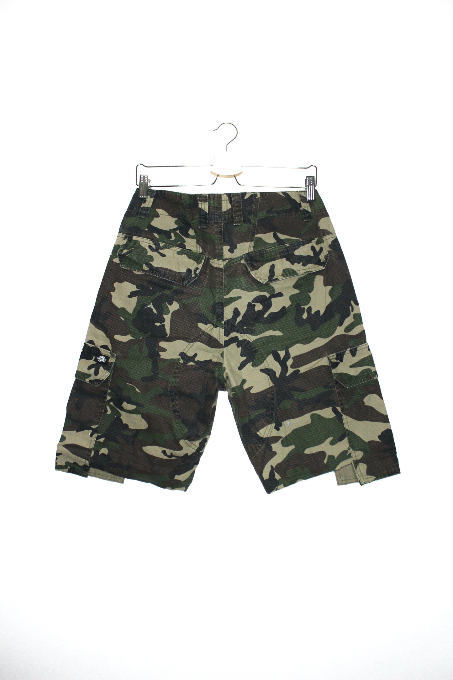 DICKIES CUSTOM CAMO CARGO SHORTS - CLOSET LUNA