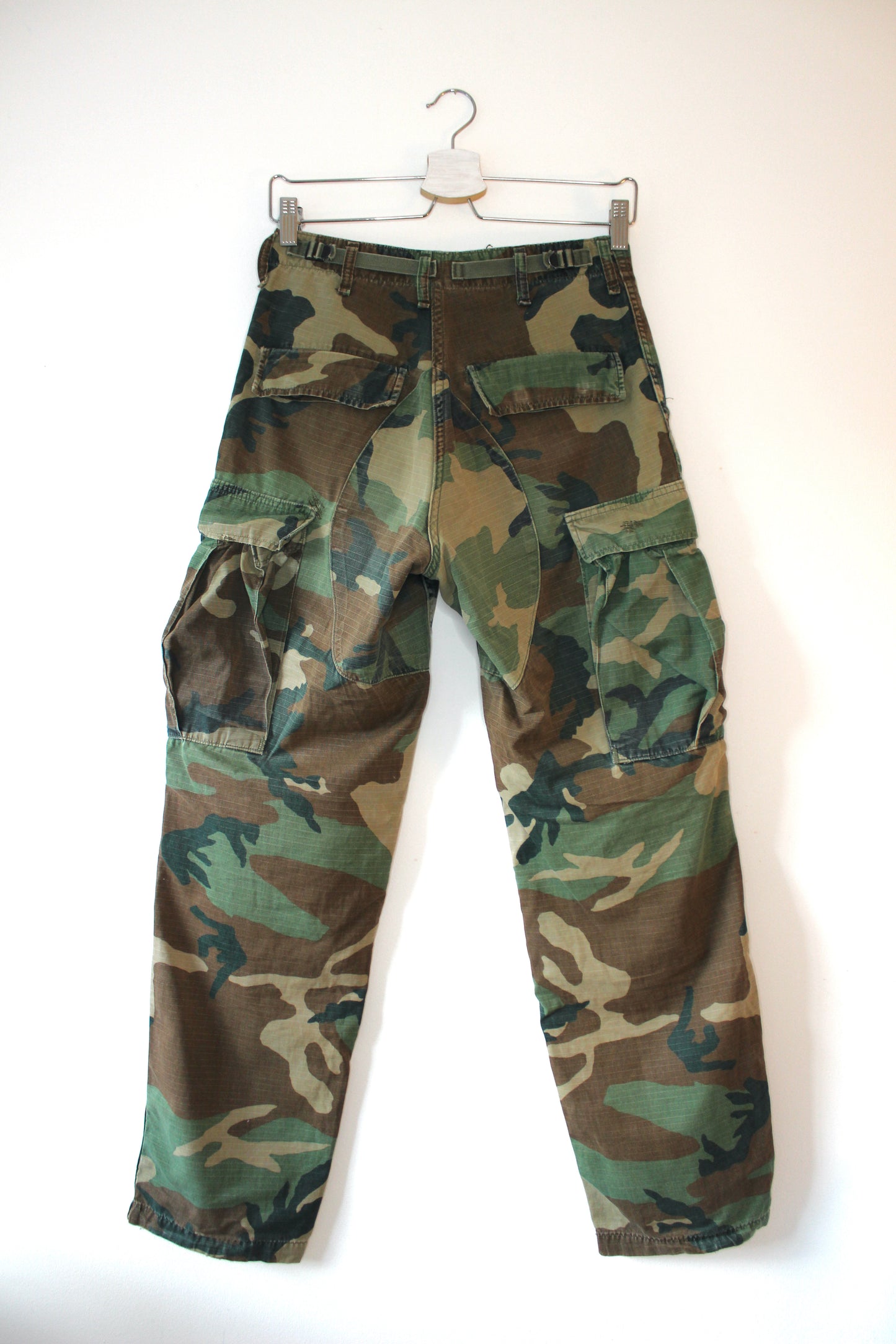 VINTAGE CAMO CARGO PANTS - CLOSET LUNA