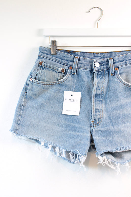CLASSIC VINTAGE LEVI 501 SHORTS W28 - CLOSET LUNA