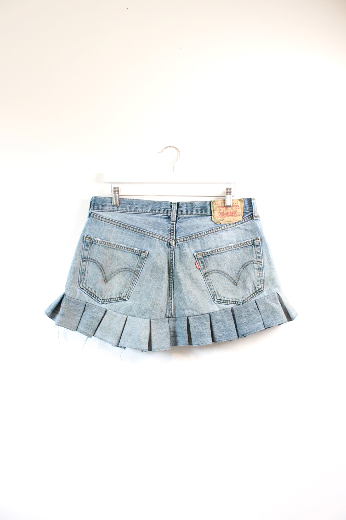 PLEATED MINI SKIRT W32