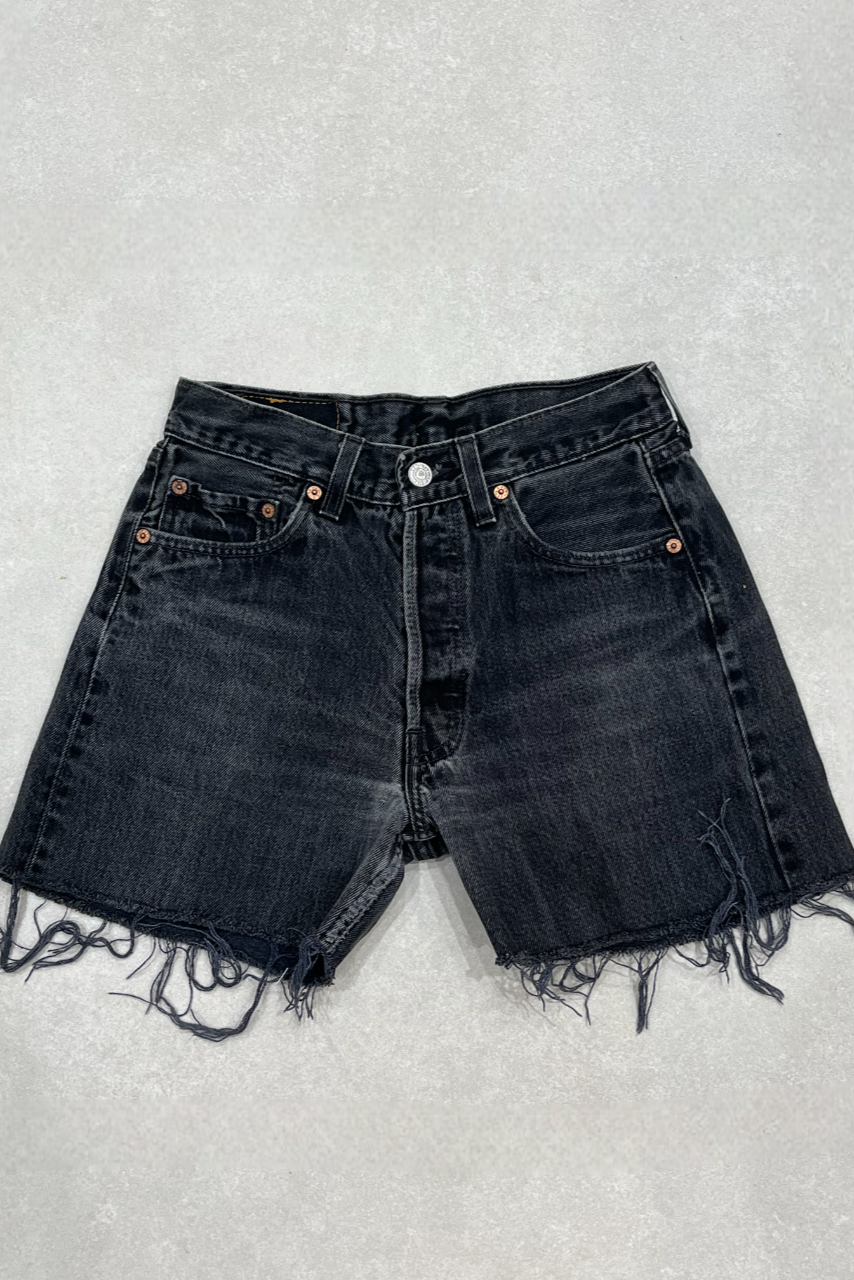 "DAD" VINTAGE LEVI DENIM SHORT - W27" - CLOSET LUNA