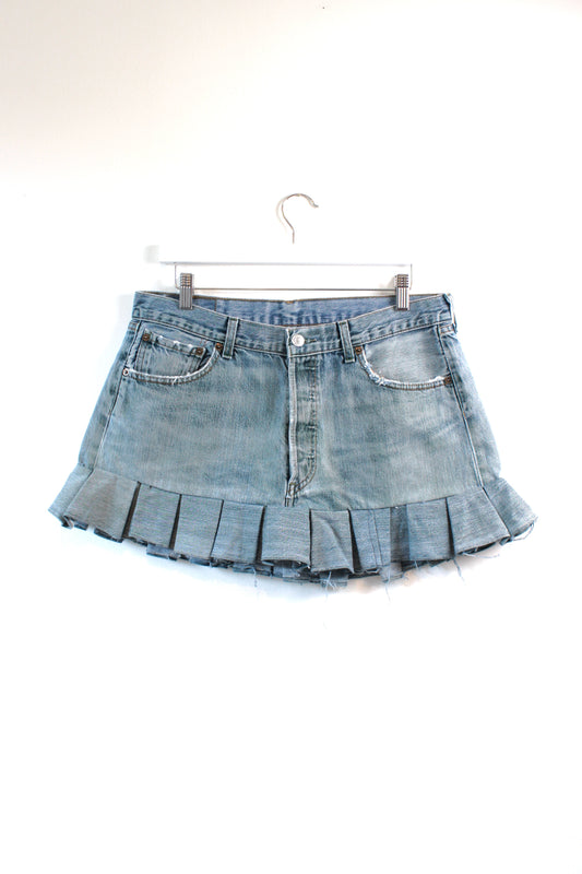 PLEATED REWORKED VINTAGE LEVI DENIM MINI SKIRT W32 - CLOSET LUNA