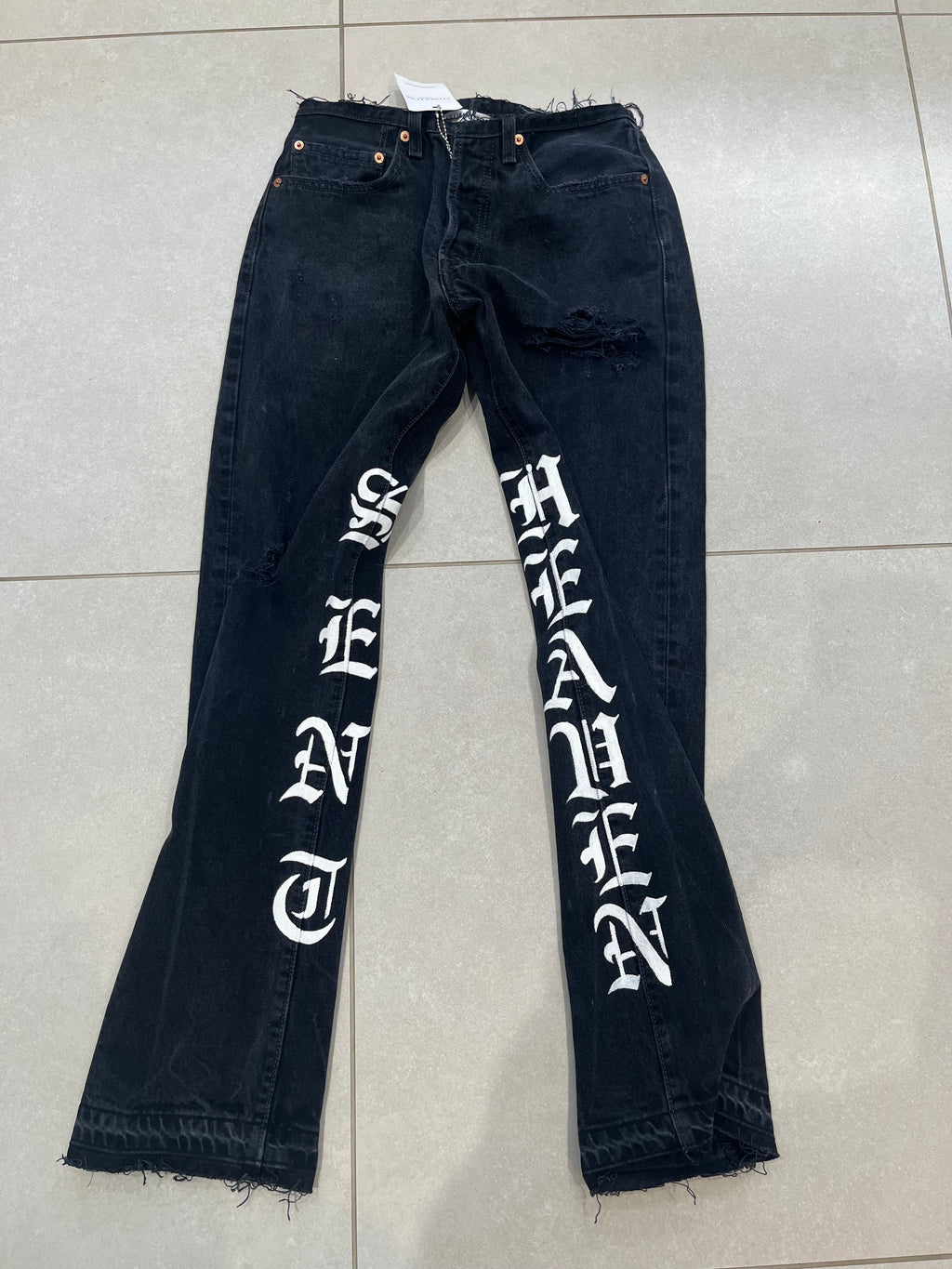 Luna Low Script Jeans - CLOSET LUNA