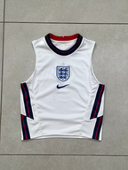 England Sculpt Tank 06 - CLOSET LUNA