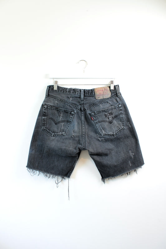 "DAD" VINTAGE 501 LEVI SHORTS W29"