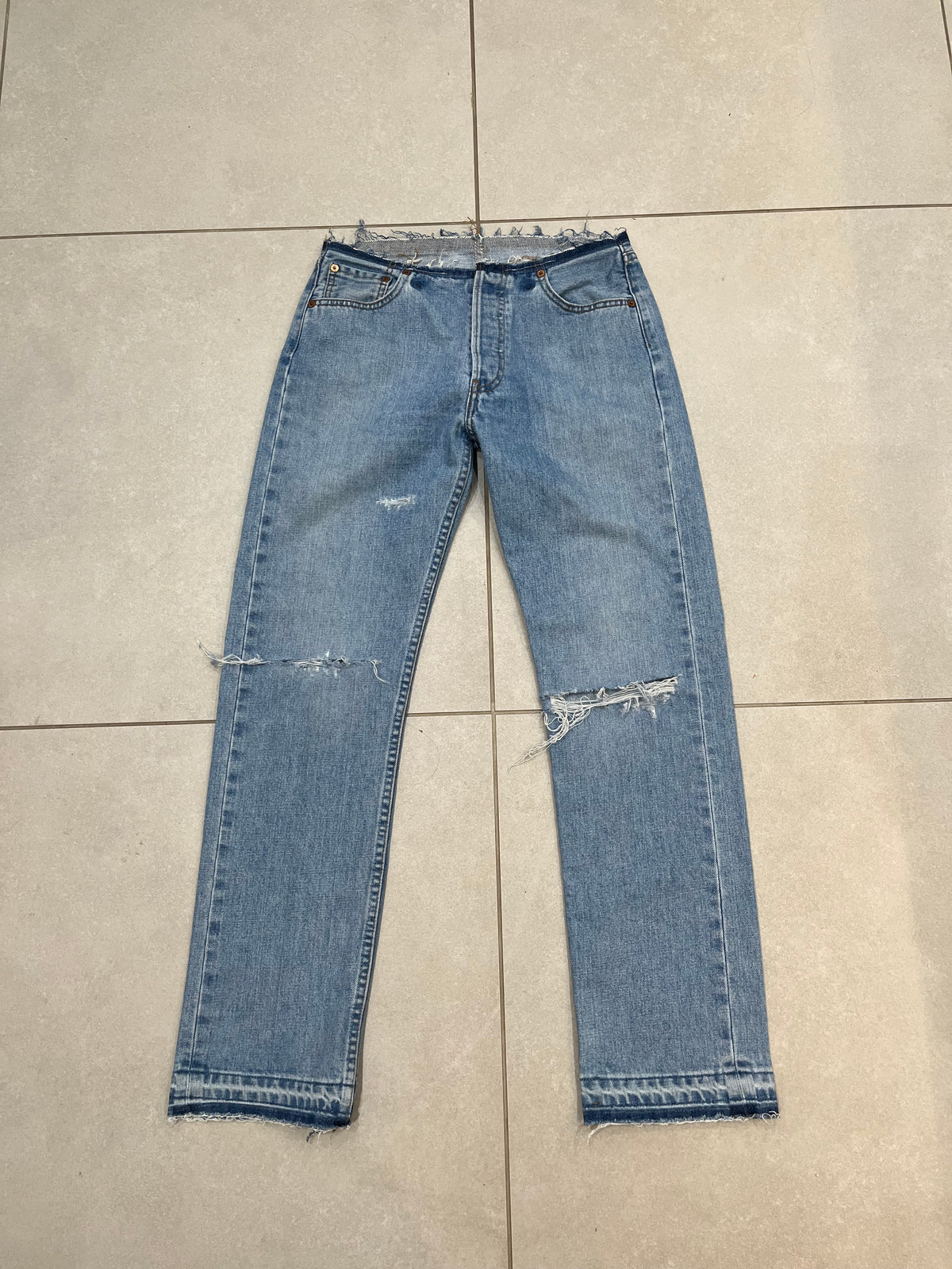 LUNA UNDONE WAIST JEAN